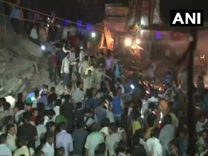 Hotel building collapses ten people to death | इंदूरमध्ये हॉटेलची इमारत कोसळून दहा जणांचा मृत्यू Hotel building collapses ten people to death | इंदूरमध्ये हॉटेलची इमारत कोसळून दहा जणांचा मृत्यू