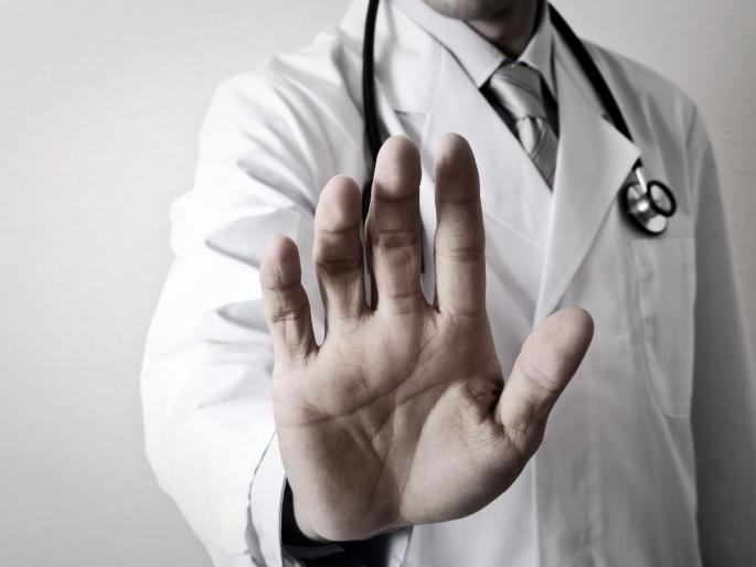 'Will not treat Muslims' Indore doctor's post goes viral after Pahalgam attack | 'मुस्लीम रुग्णांवर उपचार करणार नाही' पहलगाम हल्ल्यानंतर इंदूरच्या डॉक्टरची पोस्ट व्हायरल 'Will not treat Muslims' Indore doctor's post goes viral after Pahalgam attack | 'मुस्लीम रुग्णांवर उपचार करणार नाही' पहलगाम हल्ल्यानंतर इंदूरच्या डॉक्टरची पोस्ट व्हायरल