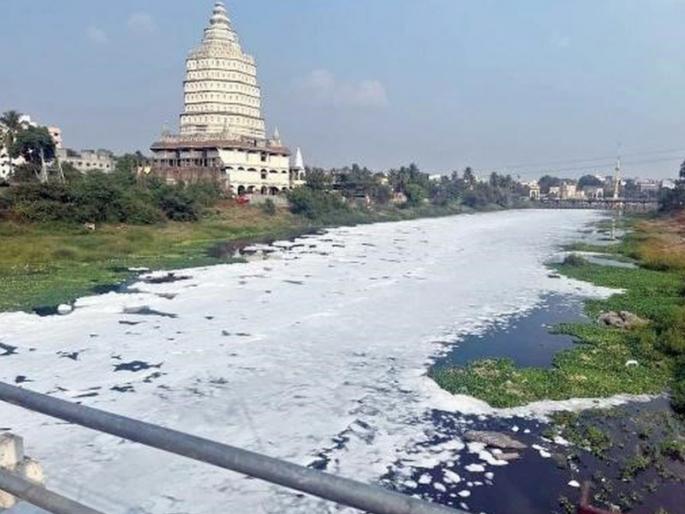 Lakhs of devotees will bathe in Indrayani on Tukaram Bij River contaminated with sewage, risk of diseases | तुकाराम बीजला लाखो भाविकांचे इंद्रायणीत स्नान होणार; नदी सांडपाण्याने दूषित, आजारांचा धोका Lakhs of devotees will bathe in Indrayani on Tukaram Bij River contaminated with sewage, risk of diseases | तुकाराम बीजला लाखो भाविकांचे इंद्रायणीत स्नान होणार; नदी सांडपाण्याने दूषित, आजारांचा धोका