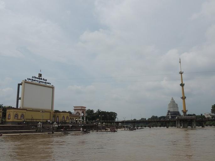 The work on Indrayani Ghat was suddenly dismantled It was planned and demolished overnight, Karad regrets | इंद्रायणी घाटाचे काम अचानक उखडण्यात आले; रात्रीत नियोजन करून तोडले गेले, कराड यांची खंत The work on Indrayani Ghat was suddenly dismantled It was planned and demolished overnight, Karad regrets | इंद्रायणी घाटाचे काम अचानक उखडण्यात आले; रात्रीत नियोजन करून तोडले गेले, कराड यांची खंत