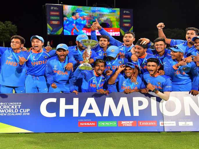 Indians should not be disappointed, the next World Cup is yours ... | भारतीयांनो निराश होऊ नका, पुढचा विश्वचषक तुमचाच...