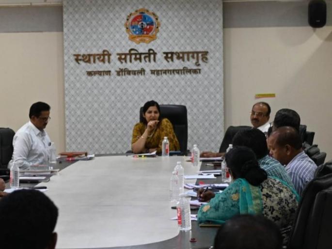 legal action for putting up election posters flags and hoardings without permission in kalyan dombivali | विना परवानगी निवडणूकीचे पोस्टर्स, झेंडे, होर्डिंग्ज लावल्यास कायदेशीर कारवाई; केडीएमसी आयुक्तांचा इशारा