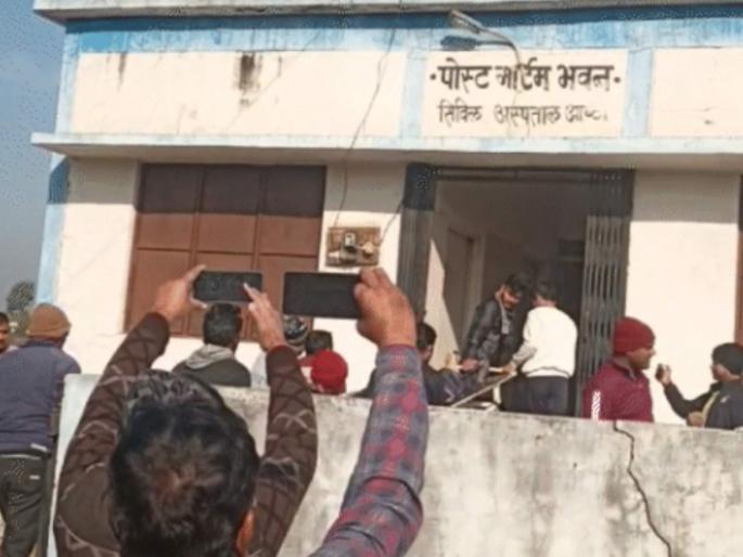 Madhya Pradesh bodies of businessman Manoj Parmar and his wife were found hanging | राहुल गांधींना पिगी बँक भेट देणाऱ्या मुलांच्या पालकांनी संपवलं जीवन; ईडीने टाकला होता छापा Madhya Pradesh bodies of businessman Manoj Parmar and his wife were found hanging | राहुल गांधींना पिगी बँक भेट देणाऱ्या मुलांच्या पालकांनी संपवलं जीवन; ईडीने टाकला होता छापा