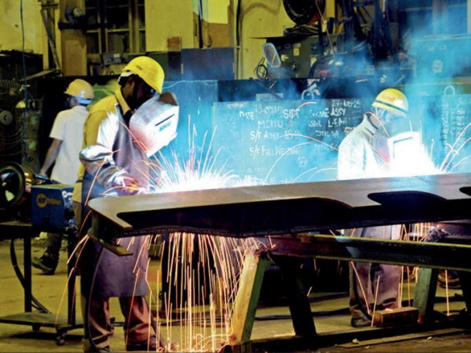 Good news! The industry will be on track by the end of the year | खुशखबर! पुणे जिल्ह्यातील उद्योगांचा गाडा वर्ष अखेरीस येणार रुळावर; 'एमसीसीआयए'ची माहिती Good news! The industry will be on track by the end of the year | खुशखबर! पुणे जिल्ह्यातील उद्योगांचा गाडा वर्ष अखेरीस येणार रुळावर; 'एमसीसीआयए'ची माहिती