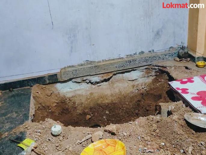 Plot to sacrifice a young child for the sake of hidden treasure raid by the police in Bengaluru | फोन आला अन् पोलीस धावले; गुप्तधनाच्या हव्यासापोटी चिमुरड्याचा बळी देण्याचा डाव उधळला; घरातच खोदला होता खड्डा Plot to sacrifice a young child for the sake of hidden treasure raid by the police in Bengaluru | फोन आला अन् पोलीस धावले; गुप्तधनाच्या हव्यासापोटी चिमुरड्याचा बळी देण्याचा डाव उधळला; घरातच खोदला होता खड्डा