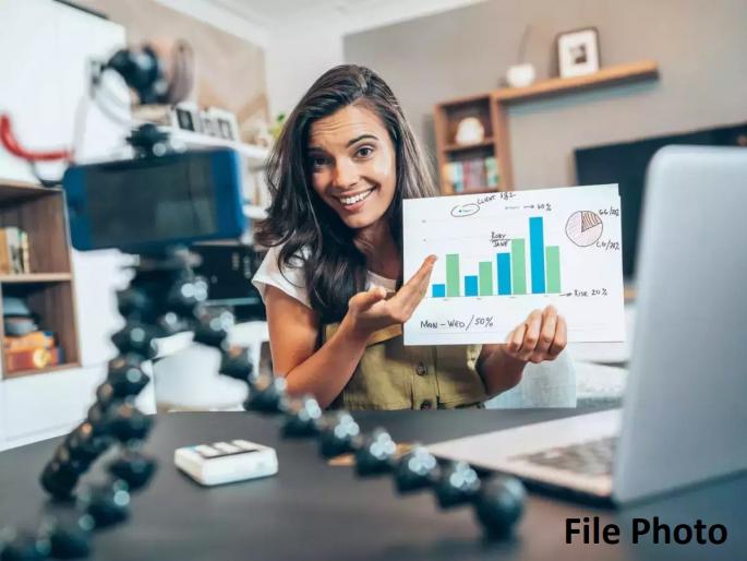 Guidelines for Finfluencers: Government eyes on Finfluencers offering financial advice; Degree SEBI Registration required | आर्थिक सल्ले देणाऱ्या influencers वर सरकारची नजर; डिग्री अन् SEBI रजिस्ट्रेशन गरजेचे