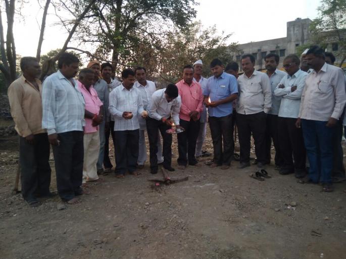 25 lakh fund for the Inzori market | इंझोरीच्या आठवडी बाजारात सोयीसुविधांसाठी जागतिक बँक प्रोजेक्टमधून २५ लाखांचा निधी 25 lakh fund for the Inzori market | इंझोरीच्या आठवडी बाजारात सोयीसुविधांसाठी जागतिक बँक प्रोजेक्टमधून २५ लाखांचा निधी