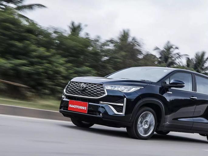 Aha, the Innova with great mileage! Will run on 100 percent ethanol, launching on the 29th by nitin gadkari | आहा, जबरदस्त मायलेजवाली इनोव्हा! १०० टक्के इथेनॉलवर चालणार, २९ ला लाँचिंग Aha, the Innova with great mileage! Will run on 100 percent ethanol, launching on the 29th by nitin gadkari | आहा, जबरदस्त मायलेजवाली इनोव्हा! १०० टक्के इथेनॉलवर चालणार, २९ ला लाँचिंग