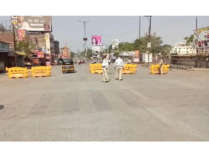 coronavirus: No horror of coronas, no fear of curfew; When will Jalanekar get serious? | coronavirus : ना कोरोनाची दहशत, ना संचारबंदीची भीती; जालनेकरांना गांभीर्य कधी येणार? coronavirus: No horror of coronas, no fear of curfew; When will Jalanekar get serious? | coronavirus : ना कोरोनाची दहशत, ना संचारबंदीची भीती; जालनेकरांना गांभीर्य कधी येणार?