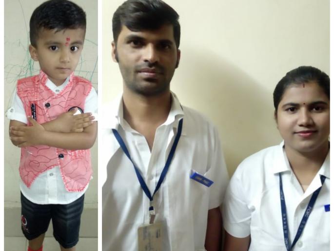CoronaVirus: Greet the duty! Fight the Beed's Corona Warriors in Pune by sending the girl child to the village | CoronaVirus : कर्तव्याला सलाम ! चिमुकल्याला गावी पाठवून बीडचे कोरोना वॉरियर्स पुण्यात देताहेत लढा CoronaVirus: Greet the duty! Fight the Beed's Corona Warriors in Pune by sending the girl child to the village | CoronaVirus : कर्तव्याला सलाम ! चिमुकल्याला गावी पाठवून बीडचे कोरोना वॉरियर्स पुण्यात देताहेत लढा
