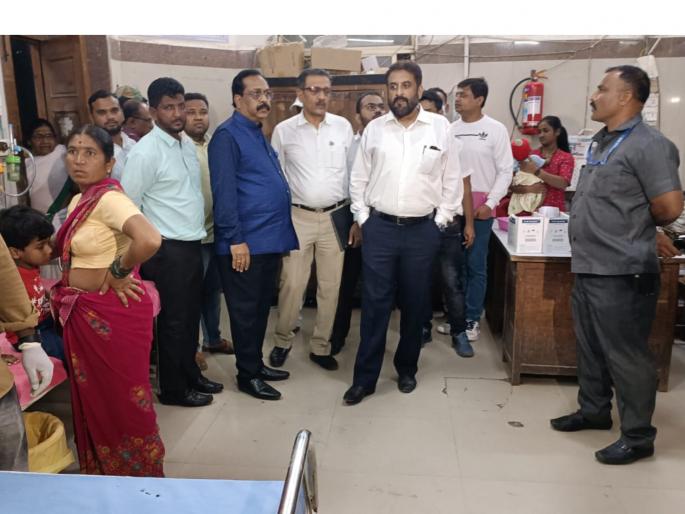 The bench took serious notice of the condition of Ghati Hospital, the public prosecutor entered the hospital for inspection | घाटी रुग्णालयाच्या दुरावस्थेची खंडपीठाकडून गंभीर दखल, सरकारी वकील पाहणीसाठी रुग्णालयात दाखल