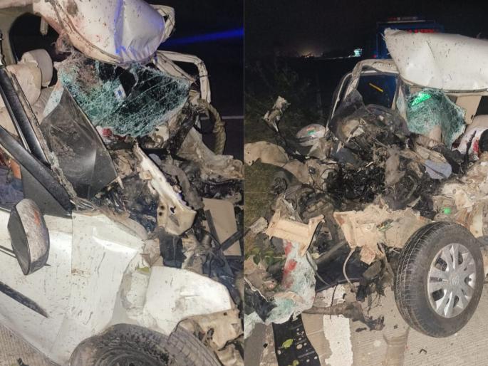 Mourning in the education sector! Terrible tractor-car accident near Ausa; Driver dies along with three teachers | शैक्षणिक क्षेत्रात शोककळा! ट्रॅक्टर-कारचा भीषण अपघात; तीन शिक्षकांसह चालकाचा मृत्यू Mourning in the education sector! Terrible tractor-car accident near Ausa; Driver dies along with three teachers | शैक्षणिक क्षेत्रात शोककळा! ट्रॅक्टर-कारचा भीषण अपघात; तीन शिक्षकांसह चालकाचा मृत्यू