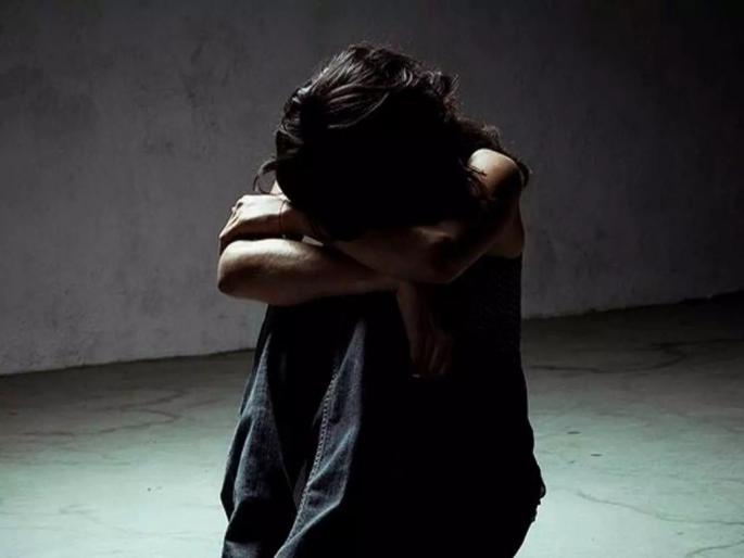 First friendship on 'Instagram', then abuse of a minor girl | अगोदर ‘इन्स्टाग्राम’वर मैत्री, मग अल्पवयीन मुलीवर अत्याचार First friendship on 'Instagram', then abuse of a minor girl | अगोदर ‘इन्स्टाग्राम’वर मैत्री, मग अल्पवयीन मुलीवर अत्याचार