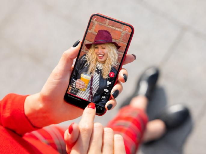Say goodbye to boring Instagram reels! Change the feed algorithm with just one setting | इंस्टाग्रामच्या कंटाळवाण्या रील्सला म्हणा 'बाय बाय'! फक्त एका सेटिंगने बदला फीडचा अल्गोरिदम