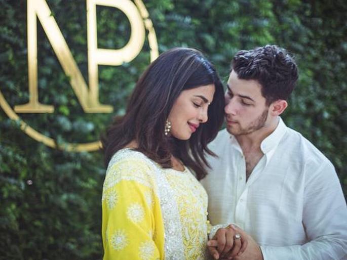 Craze of sharing pictures on social media is increasing wedding budgets | सोशल मीडियामुळे लग्नांमध्ये टेन्शन अन् 'लाइक्स'मुळे वाढतंय बजेट!  