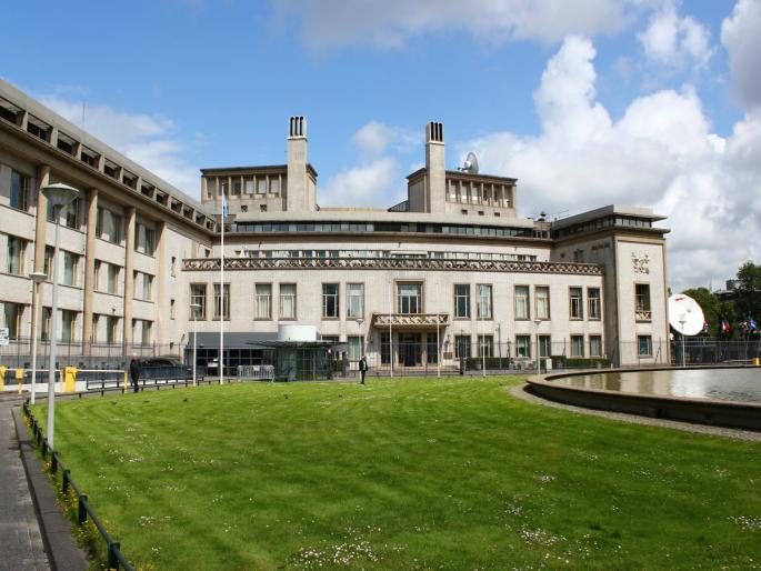 In the Bosnian war, the accused committed suicide in an international court | बोस्नियन युद्धातील आरोपीची आंतरराष्ट्रीय न्यायालयात आत्महत्या In the Bosnian war, the accused committed suicide in an international court | बोस्नियन युद्धातील आरोपीची आंतरराष्ट्रीय न्यायालयात आत्महत्या