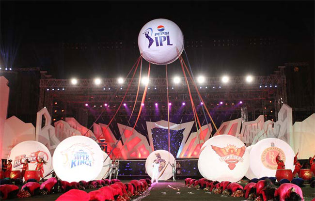IPL auction for the 2020 season set to take place in December | IPL 2020साठीच्या लिलावाचा मुहूर्त ठरला; फ्रँचायझींसाठी मोठी खूशखबर