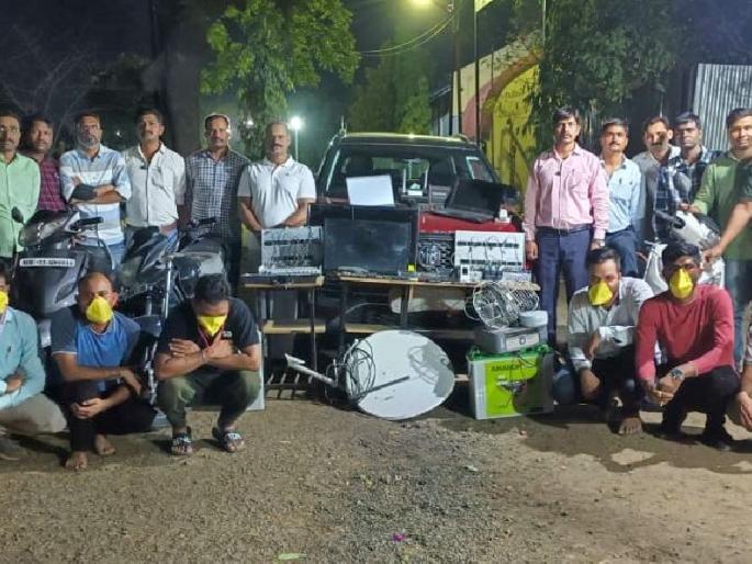 Betting on IPL matches in Wardha | वर्ध्यात आयपीएल मॅचवर सट्टा; ६ जुगाऱ्यांना बेड्या, २६ लाखांचा माल जप्त Betting on IPL matches in Wardha | वर्ध्यात आयपीएल मॅचवर सट्टा; ६ जुगाऱ्यांना बेड्या, २६ लाखांचा माल जप्त