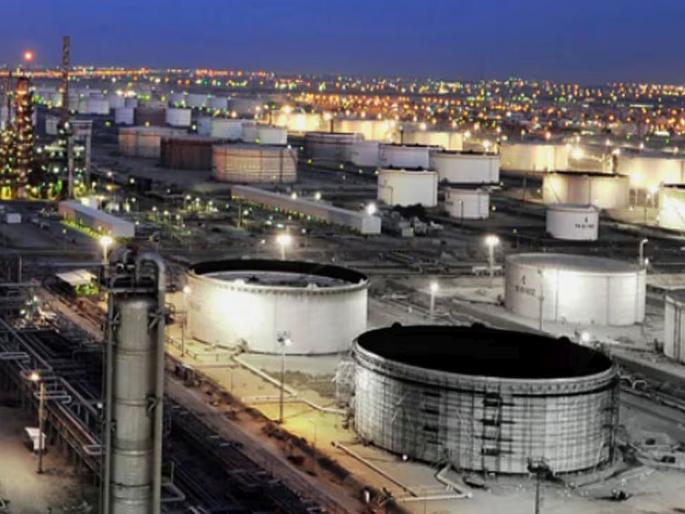 Iran's massive attack on Kuwait's refinery! Fears that crude oil prices will rise to $180... | इराणचा कुवेतच्या रिफायनरीवर भीषण हल्ला! कच्च्या तेलाचे दर १८० डॉलर्सवर जाण्याची भीती व्यक्त... Iran's massive attack on Kuwait's refinery! Fears that crude oil prices will rise to $180... | इराणचा कुवेतच्या रिफायनरीवर भीषण हल्ला! कच्च्या तेलाचे दर १८० डॉलर्सवर जाण्याची भीती व्यक्त...