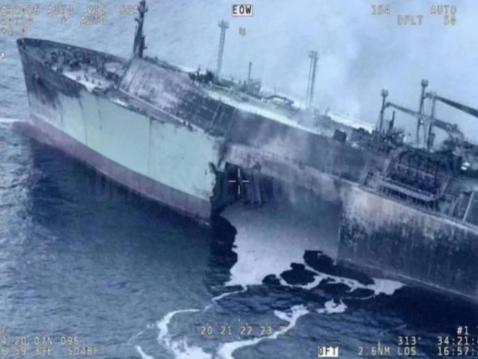 US Israel Iran War : Bodies of 84 Iranian sailors flown from Sri Lanka on Turkish plane; Iran vows revenge | US Israel Iran War : श्रीलंकेतून ८४ इराणी खलाशांचे मृतदेह तुर्कीच्या विमानातून रवाना; इराणने बदला घेण्याची घेतली शपथ US Israel Iran War : Bodies of 84 Iranian sailors flown from Sri Lanka on Turkish plane; Iran vows revenge | US Israel Iran War : श्रीलंकेतून ८४ इराणी खलाशांचे मृतदेह तुर्कीच्या विमानातून रवाना; इराणने बदला घेण्याची घेतली शपथ