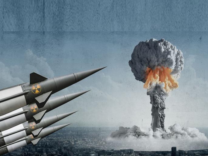 France increases nuclear arsenal 2026: Despite having 300 nuclear weapons...! This country will increase its stockpile of nuclear weapons including atomic bombs; President Emmanuel Macron announcement that shook the world | ३०० अण्वस्त्रे असूनही...! अणुबॉम्बसह अण्वस्त्रांचा साठा वाढविणार हा देश; राष्ट्राध्यक्षांकडून जगाला हादरवणारी घोषणा France increases nuclear arsenal 2026: Despite having 300 nuclear weapons...! This country will increase its stockpile of nuclear weapons including atomic bombs; President Emmanuel Macron announcement that shook the world | ३०० अण्वस्त्रे असूनही...! अणुबॉम्बसह अण्वस्त्रांचा साठा वाढविणार हा देश; राष्ट्राध्यक्षांकडून जगाला हादरवणारी घोषणा