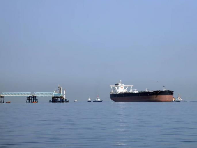 US Israel Iran War Iran's big decision, poking America's nose! Now these ships are allowed to pass through the 'Strait of Hormuz' | US Israel Iran War : अमेरिकेच्या नाकावर टिच्चून इराणचा मोठा निर्णय! आता या जहाजांना 'होर्मुझच्या सामुद्रधुनीतून' जाण्याची दिली परवानगी US Israel Iran War Iran's big decision, poking America's nose! Now these ships are allowed to pass through the 'Strait of Hormuz' | US Israel Iran War : अमेरिकेच्या नाकावर टिच्चून इराणचा मोठा निर्णय! आता या जहाजांना 'होर्मुझच्या सामुद्रधुनीतून' जाण्याची दिली परवानगी