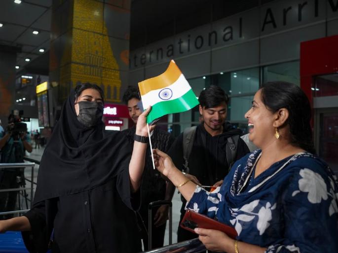 Operation Sindhu: 1000 students stranded in Iran to return home! Air route opened for India | Operation Sindhu : इराणमध्ये अडकलेले १००० विद्यार्थी मायदेशी परतणार! भारतासाठी खुला केला हवाई मार्ग