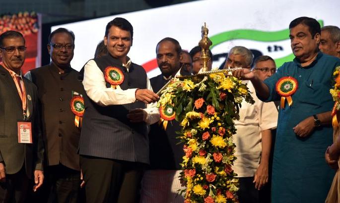 Samruddhi Highway will be the best way in the world: Chief Minister Fadnavis | समृद्धी महामार्ग जगातील सर्वोत्कृष्ट मार्ग असेल : मुख्यमंत्री फडणवीस