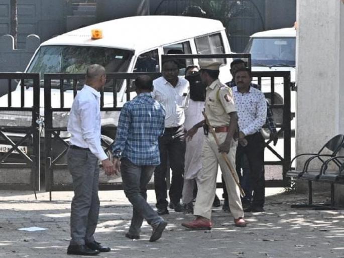 PFI's Maulana Irfan's smile; There was a plan to incite caste disputes through WhatsApp! | 'पीएफआय'च्या मौलाना इरफानच्या बांधल्या मुसक्या; जातीय वाद भडकविण्याचा होता डाव! PFI's Maulana Irfan's smile; There was a plan to incite caste disputes through WhatsApp! | 'पीएफआय'च्या मौलाना इरफानच्या बांधल्या मुसक्या; जातीय वाद भडकविण्याचा होता डाव!