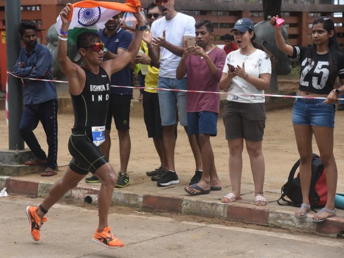 'Indianman' flag on 'Ironman'! | ‘आयर्नमॅन’वर भारतीय जवानाचा झेंडा! 'Indianman' flag on 'Ironman'! | ‘आयर्नमॅन’वर भारतीय जवानाचा झेंडा!