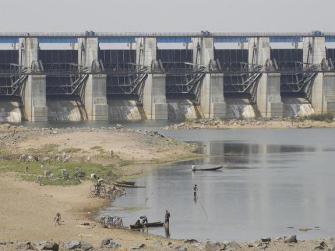 Nagpur bench refused to acquit former executive director and chief engineer an irrigation scam | सिंचन घोटाळ्यामध्ये रेकॉर्डवर ठोस पुरावे; हायकोर्टाचा शिर्के, सूर्यवंशी यांना आरोपमुक्त करण्यास नकार Nagpur bench refused to acquit former executive director and chief engineer an irrigation scam | सिंचन घोटाळ्यामध्ये रेकॉर्डवर ठोस पुरावे; हायकोर्टाचा शिर्के, सूर्यवंशी यांना आरोपमुक्त करण्यास नकार