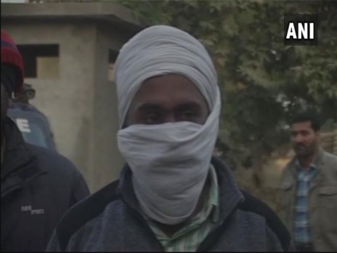 Suspected ISI agent arrested in punjab | ISIच्या संशयित एजंटला पंजाबमधून अटक, भारतीय लष्कराची माहिती पाकिस्तानला पुरवल्याचा आरोप Suspected ISI agent arrested in punjab | ISIच्या संशयित एजंटला पंजाबमधून अटक, भारतीय लष्कराची माहिती पाकिस्तानला पुरवल्याचा आरोप