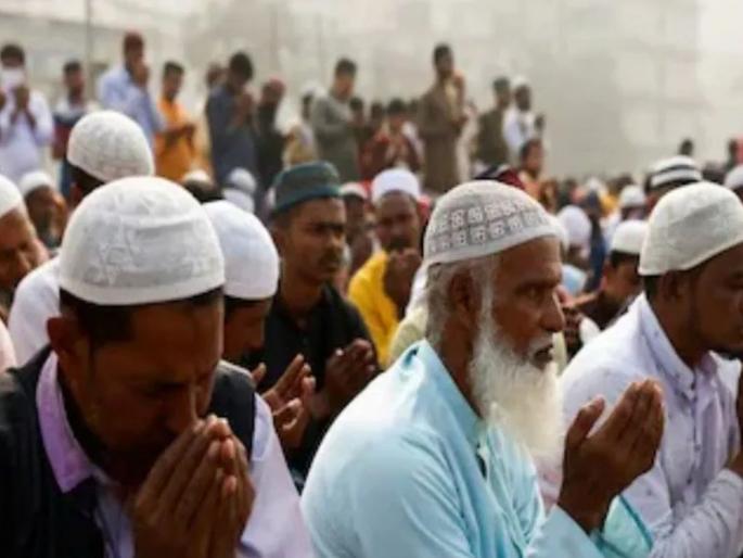 Muslims banned from celebrating festivals in public places in Spain | या देशामध्ये मुस्लिमांना सार्वजनिक ठिकाणी सण साजरे करण्यास करण्यात आली मनाई Muslims banned from celebrating festivals in public places in Spain | या देशामध्ये मुस्लिमांना सार्वजनिक ठिकाणी सण साजरे करण्यास करण्यात आली मनाई