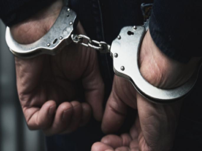 Fugitive suspect in Mokka operation arrested in Kolhapur | Sangli: मोक्का कारवाईतील फरारी संशयितास कोल्हापुरात अटक Fugitive suspect in Mokka operation arrested in Kolhapur | Sangli: मोक्का कारवाईतील फरारी संशयितास कोल्हापुरात अटक