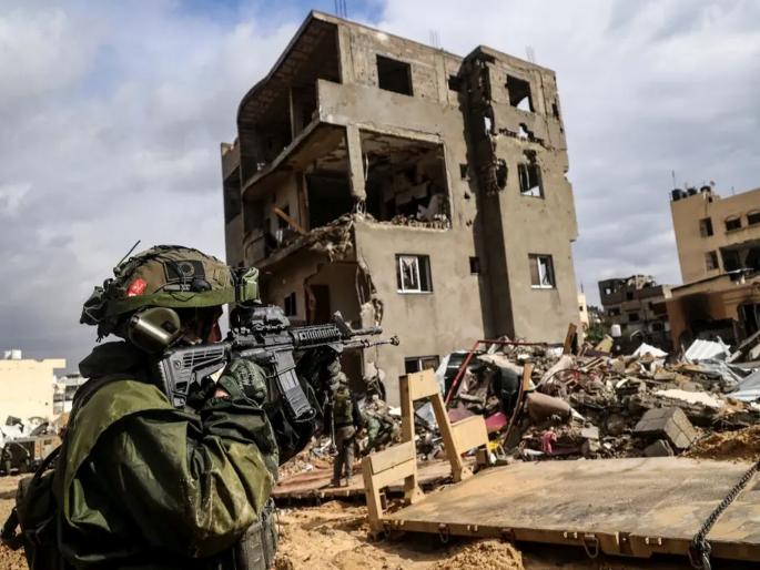 Fear: Soldiers kill civilians by breaking into their homes; Many died, including a pregnant woman | भीती : सामान्य नागरिकांना घरात घुसून मारताहेत सैनिक; गर्भवती महिलेसह अनेकांचा मृत्यू Fear: Soldiers kill civilians by breaking into their homes; Many died, including a pregnant woman | भीती : सामान्य नागरिकांना घरात घुसून मारताहेत सैनिक; गर्भवती महिलेसह अनेकांचा मृत्यू