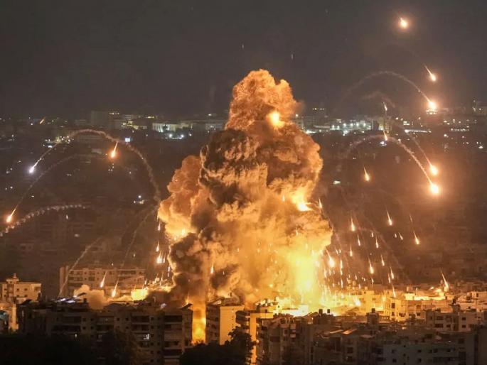 Israeli fighter jets enter Iran again; attacks begin, missiles fired from Yemen in response | इराणमध्ये पुन्हा इस्रायलची लढाऊ विमाने घुसली; हल्ले सुरु, प्रत्युत्तरात येमेनहून मिसाईल डागली