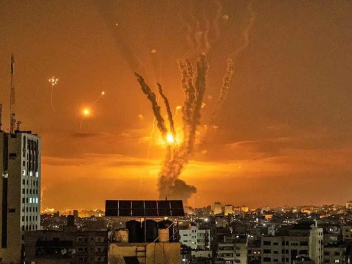 Israel attacks Gaza again 30 people including women and children killed in airstrike | इस्रायलचा गाझामध्ये पुन्हा मोठा हल्ला! एअरस्ट्राइकमध्ये महिला-मुलांसह ३० जणांचा मृत्यू Israel attacks Gaza again 30 people including women and children killed in airstrike | इस्रायलचा गाझामध्ये पुन्हा मोठा हल्ला! एअरस्ट्राइकमध्ये महिला-मुलांसह ३० जणांचा मृत्यू