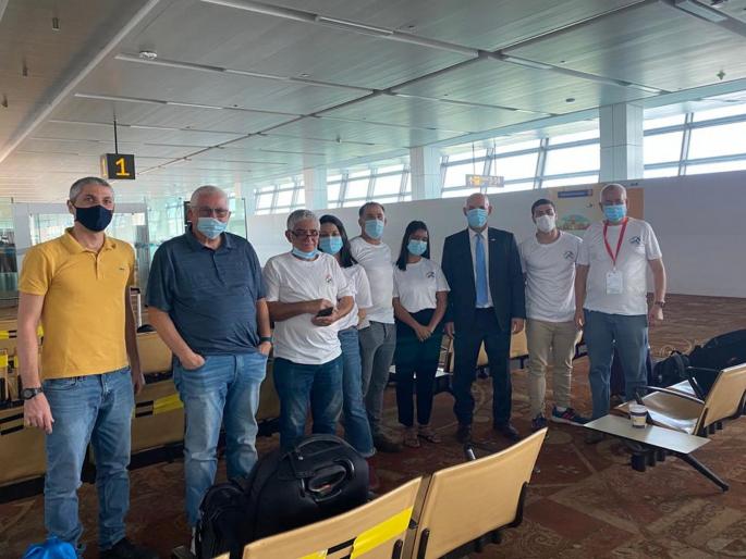 CoronaVirus News Israels Covid 19 research delegation to India returned home today | CoronaVirus News: इस्रायलचे शास्त्रज्ञ मायदेशी परतले; भारताचा मित्र लवकरच 'पॉझिटिव्ह' बातमी देणार?