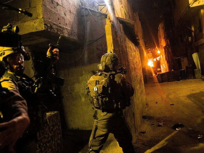 Israeli forces entered Lebanon overnight; Thousands of tanks targeted Hezbollah positions | इस्रायली सैन्य रातोरात लेबनॉनमध्ये घुसले; हजारो रणगाडे, हिजबुल्लाहच्या ठिकाणांना केले लक्ष्य Israeli forces entered Lebanon overnight; Thousands of tanks targeted Hezbollah positions | इस्रायली सैन्य रातोरात लेबनॉनमध्ये घुसले; हजारो रणगाडे, हिजबुल्लाहच्या ठिकाणांना केले लक्ष्य