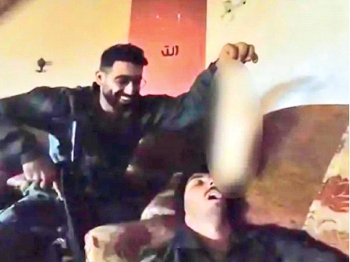 Shameful actions of Israeli soldiers in Gaza | इस्रायली सैनिकांची गाझात लाजिरवाणी कृत्ये