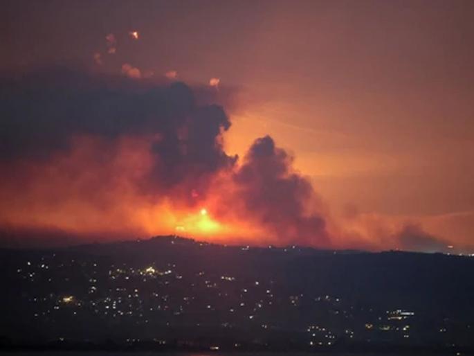 Israel Attack On Lebanon: Warning first and then attacking, Israel targets 100 Hezbollah sites | आधी इशारा दिला आणि मग हल्ला केला, इस्राइलने हिजबुल्लाहच्या १०० ठिकाणांना केलं लक्ष्य Israel Attack On Lebanon: Warning first and then attacking, Israel targets 100 Hezbollah sites | आधी इशारा दिला आणि मग हल्ला केला, इस्राइलने हिजबुल्लाहच्या १०० ठिकाणांना केलं लक्ष्य