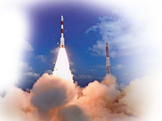 The youth of Mumbai was elected as 'ISRO' scientist; Parents stand with children's dreams | मुंबईतल्या तरुणाची ‘इस्रो’ शास्त्रज्ञ म्हणून झाली निवड; पालकांनो मुलांच्या स्वप्नांच्या पाठीशी उभे राहा The youth of Mumbai was elected as 'ISRO' scientist; Parents stand with children's dreams | मुंबईतल्या तरुणाची ‘इस्रो’ शास्त्रज्ञ म्हणून झाली निवड; पालकांनो मुलांच्या स्वप्नांच्या पाठीशी उभे राहा