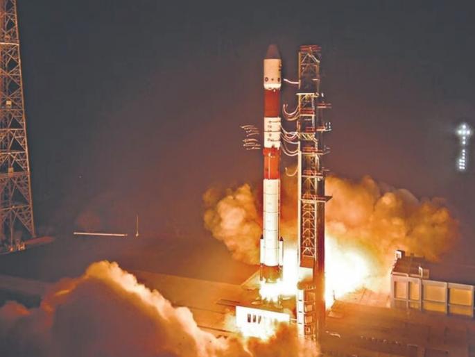 The launcher will have its 100th flight; Preparations are underway at the Sriharikota Space Center, two satellites will be connected in space | प्रक्षेपकाचे होणार १००वे उड्डाण; श्रीहरिकोटा अंतराळ केंद्रात तयारी, दोन उपग्रह अंतराळात एकमेकांना जोडणार