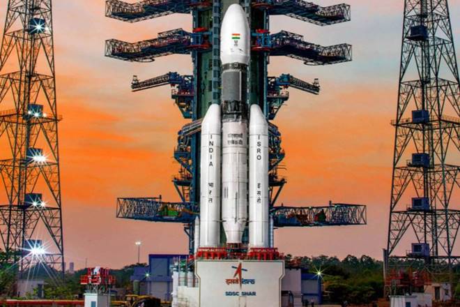 ISRO brings two satellites 3 meters apart, unique docking experiment in space | इस्रोने दोन उपग्रह ३ मीटर अंतरावर आणले, अंतराळात अनोखा डॉकिंग प्रयोग