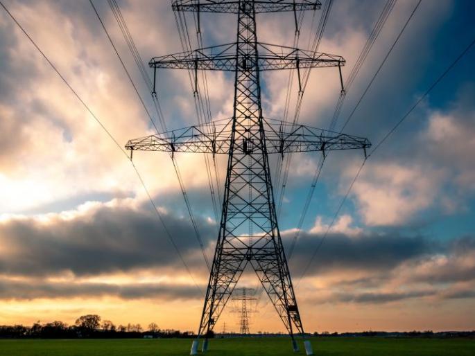 Central government's move to privatize power companies | वीज कंपन्यांच्या खासगीकरणाचा केंद्र सरकारचा डाव