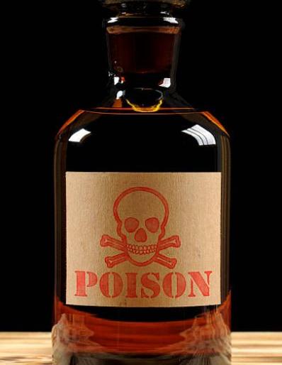 Attempted suicide of a frustrated youth as the shop was removed | दुकान हटविले म्हणून निराश युवकाचा आत्महत्येचा प्रयत्न