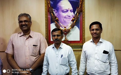 Native environment Kolhapur for IT Industries: Onkar Deshpande | आयटी इंडस्ट्रीजसाठी कोल्हापुरात पोषक वातावरण : ओंकार देशपांडे Native environment Kolhapur for IT Industries: Onkar Deshpande | आयटी इंडस्ट्रीजसाठी कोल्हापुरात पोषक वातावरण : ओंकार देशपांडे