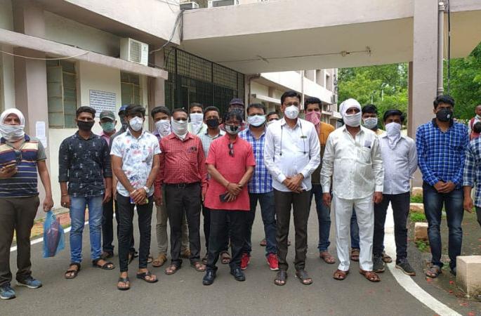 Time of starvation on ITI directors | आयटीआय निदेशकांवर उपासमारीची वेळ Time of starvation on ITI directors | आयटीआय निदेशकांवर उपासमारीची वेळ