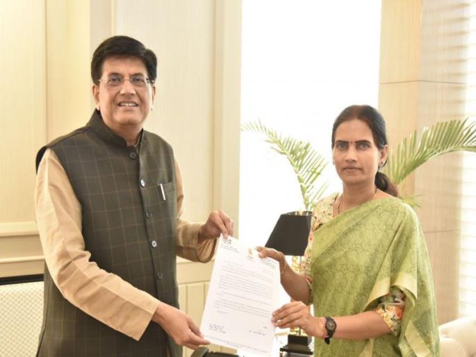 Purchase of summer onion through Nafed this year too?; Bharti Pawar drew attention | यंदाही नाफेड मार्फत उन्हाळी कांद्याची खरेदी?; भारती पवार यांनी वेधले लक्ष Purchase of summer onion through Nafed this year too?; Bharti Pawar drew attention | यंदाही नाफेड मार्फत उन्हाळी कांद्याची खरेदी?; भारती पवार यांनी वेधले लक्ष