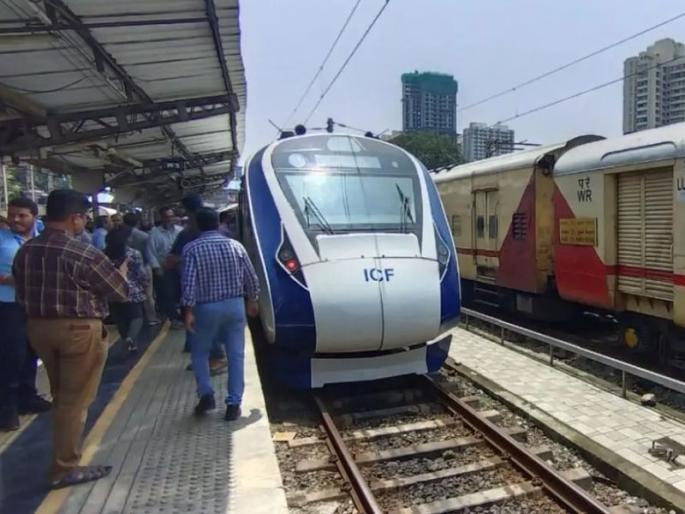 Vande Bharat Express Susat...; Mumbai-Shirdi, Solapur journey is preferred by more than lakhs of passengers | वंदे भारत एक्स्प्रेस सुसाट...; मुंबई-शिर्डी, सोलापूर प्रवासाला लाखांहून अधिक प्रवाशांची पसंती Vande Bharat Express Susat...; Mumbai-Shirdi, Solapur journey is preferred by more than lakhs of passengers | वंदे भारत एक्स्प्रेस सुसाट...; मुंबई-शिर्डी, सोलापूर प्रवासाला लाखांहून अधिक प्रवाशांची पसंती